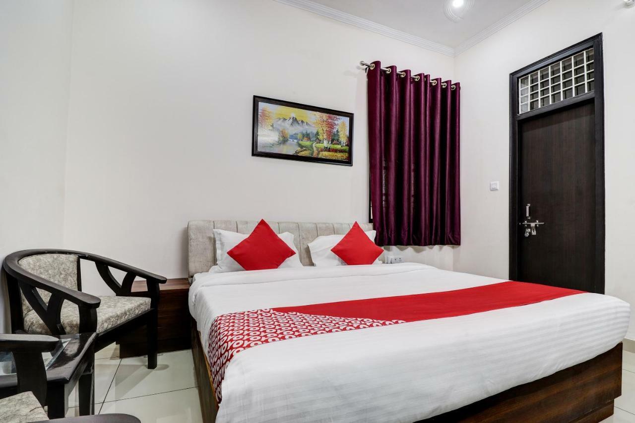 Oyo 38208 Hotel Prakash Kunj ラクナウ エクステリア 写真