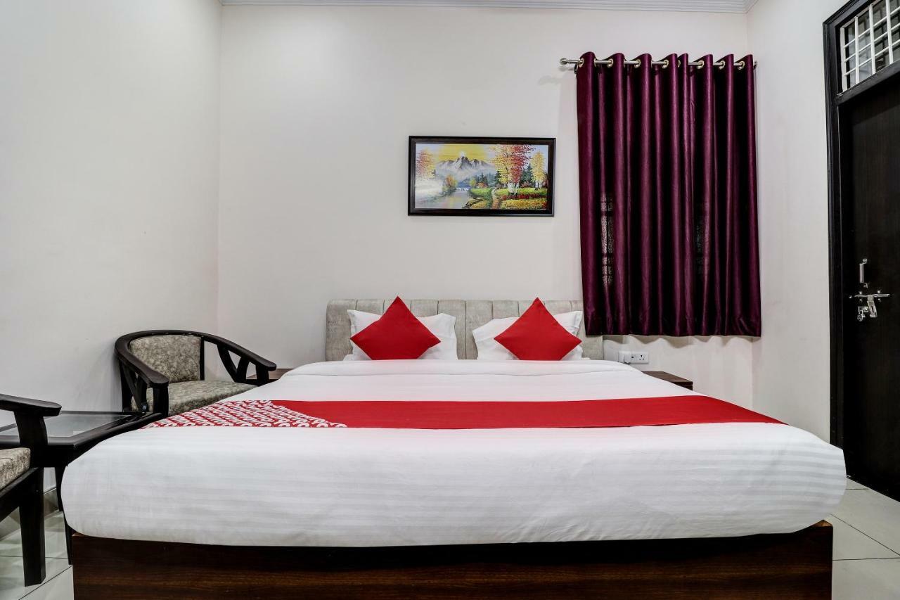 Oyo 38208 Hotel Prakash Kunj ラクナウ エクステリア 写真