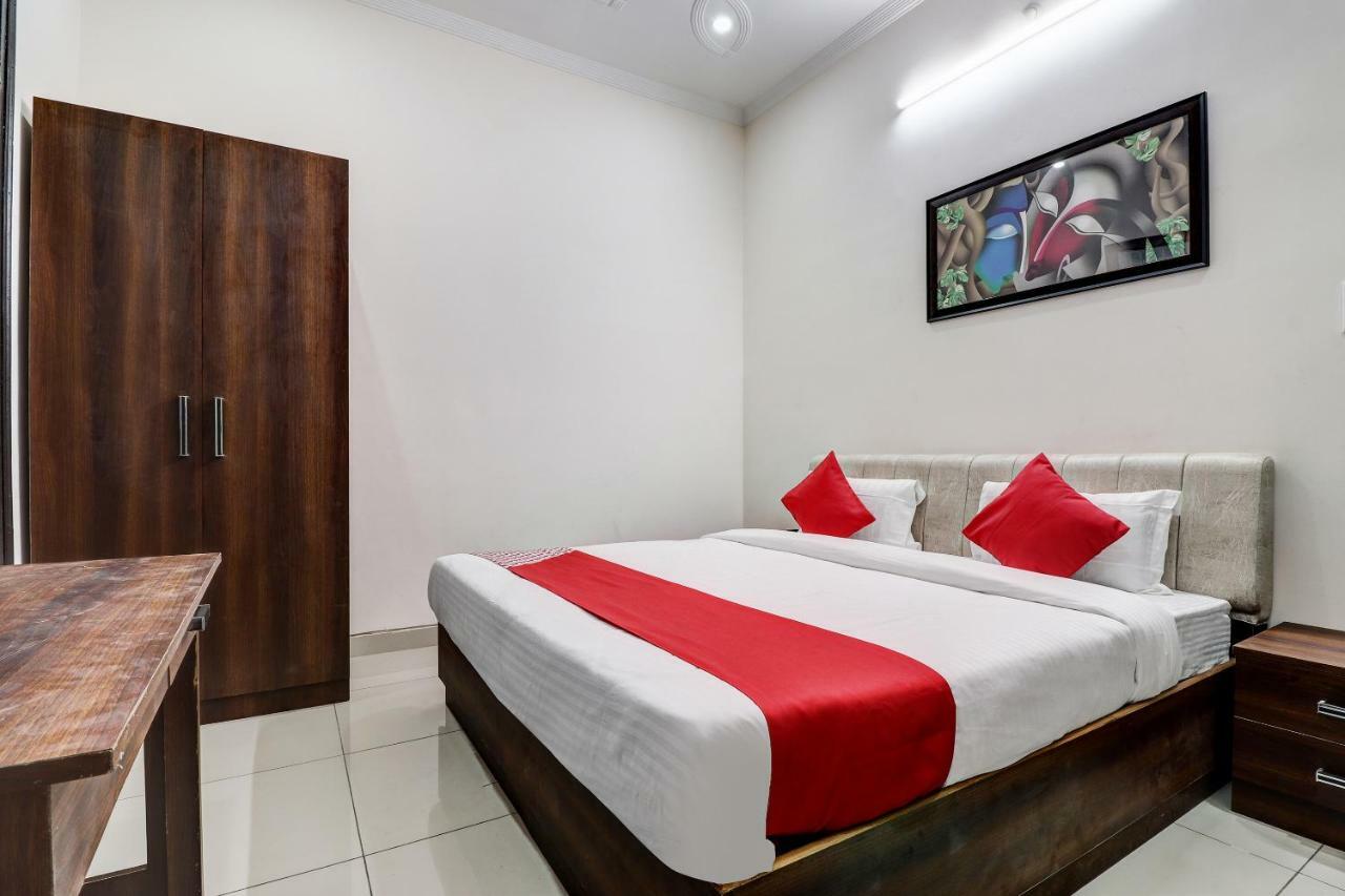 Oyo 38208 Hotel Prakash Kunj ラクナウ エクステリア 写真